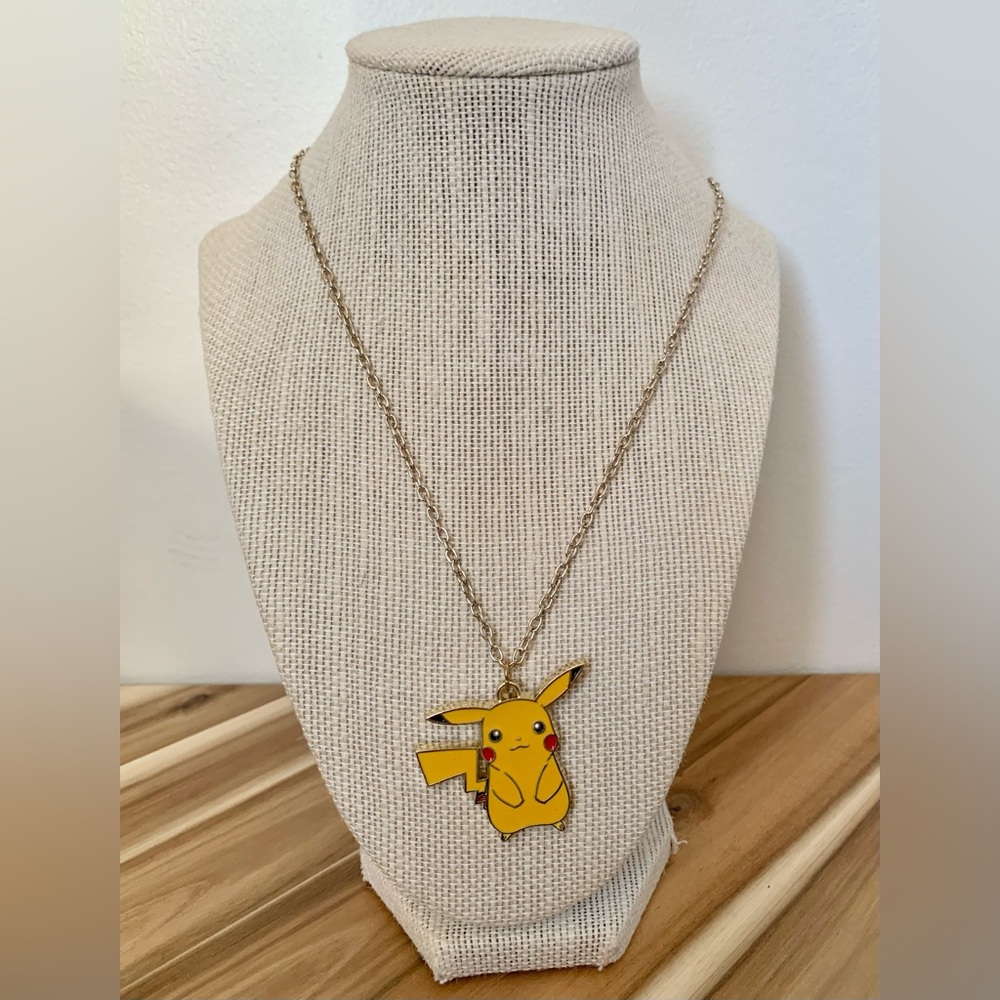 Pokémon Lungefly Pikachu necklace - Picture 6 of 6